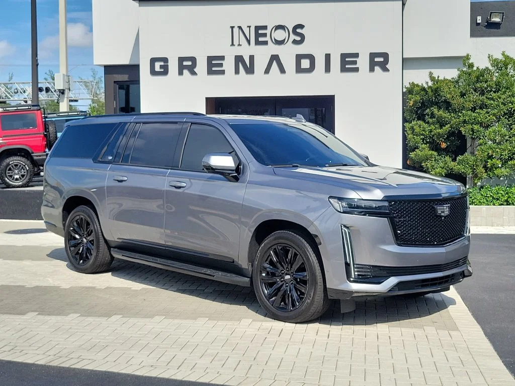 Used 2021 Steel Metallic Cadillac Sport Platinum image 1