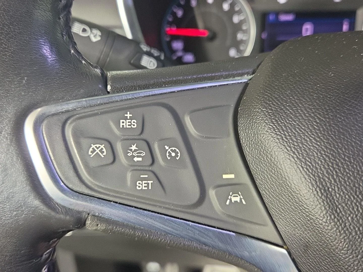 Used 2020 Midnight Blue Metallic Chevrolet LT image 21