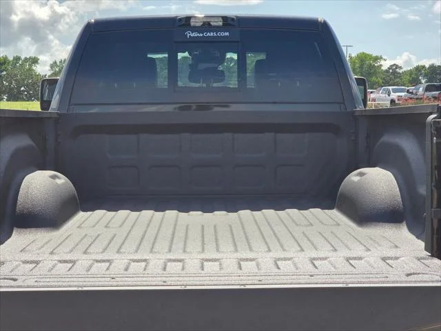 New 2026 Diamond Black Crystal Pearl-Coat Exterior Paint RAM Laramie image 6