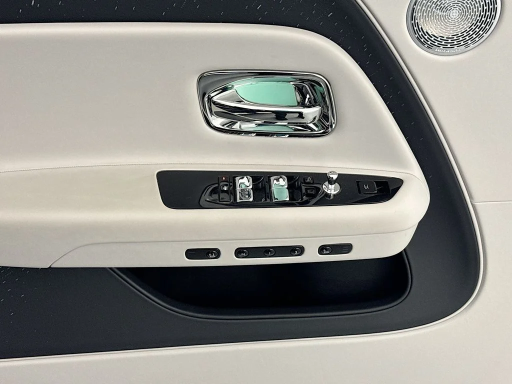 Used 2024 Black Rolls-Royce  image 18