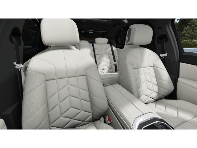 New 2026 Black Sapphire Metallic BMW 740i image 11