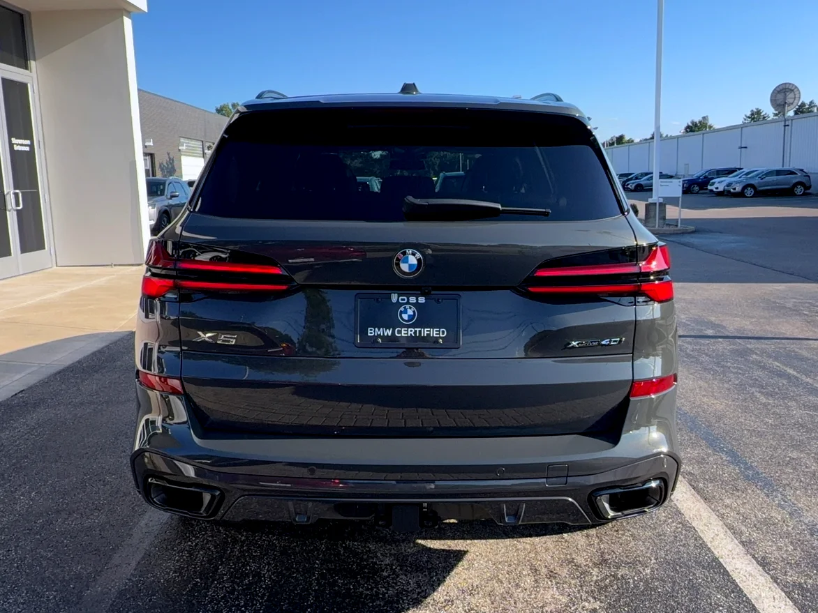Certified Used 2025 Dravit Grey Metallic BMW xDrive40i image 6