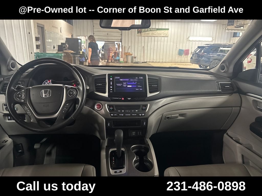 Used 2016  Honda EX-L image 17