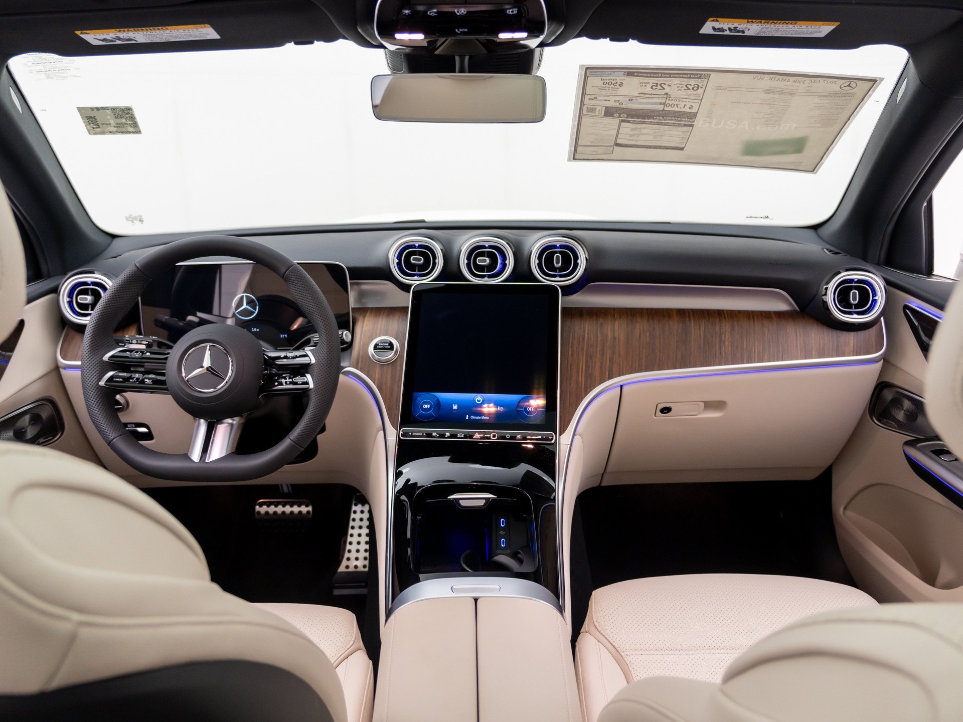 New 2027 Polar White Mercedes-Benz GLC 350e image 53