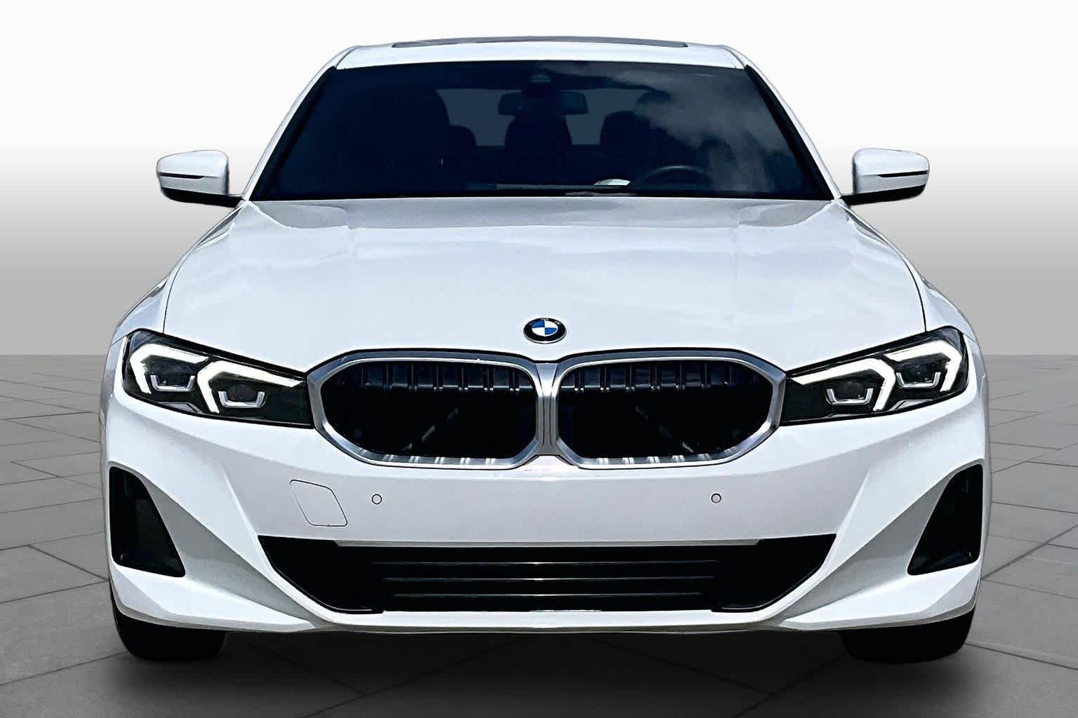 Used 2023 Alpine White BMW 330i image 3