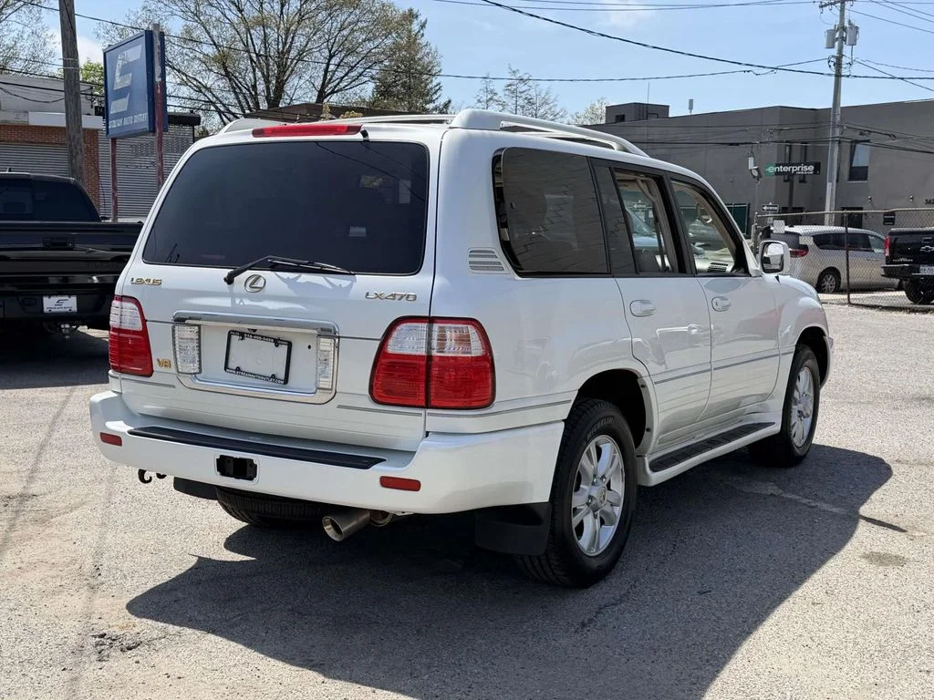 Used 2004 White Lexus 470 image 9