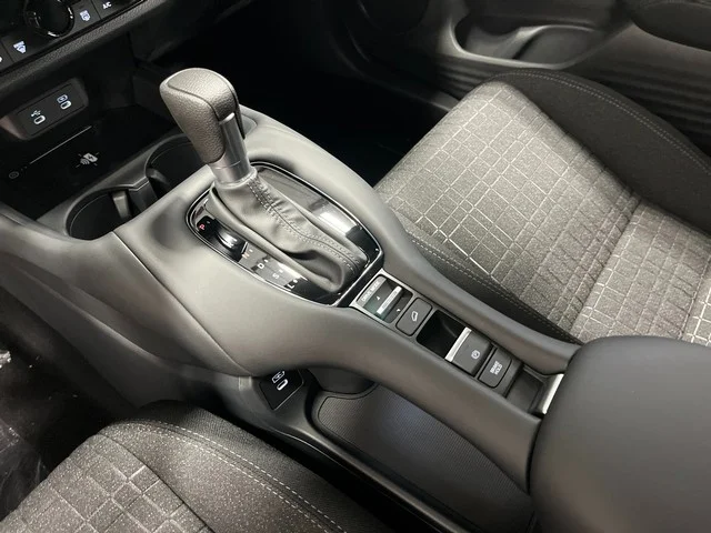 New 2027 Platinum White Pearl Honda LX image 15