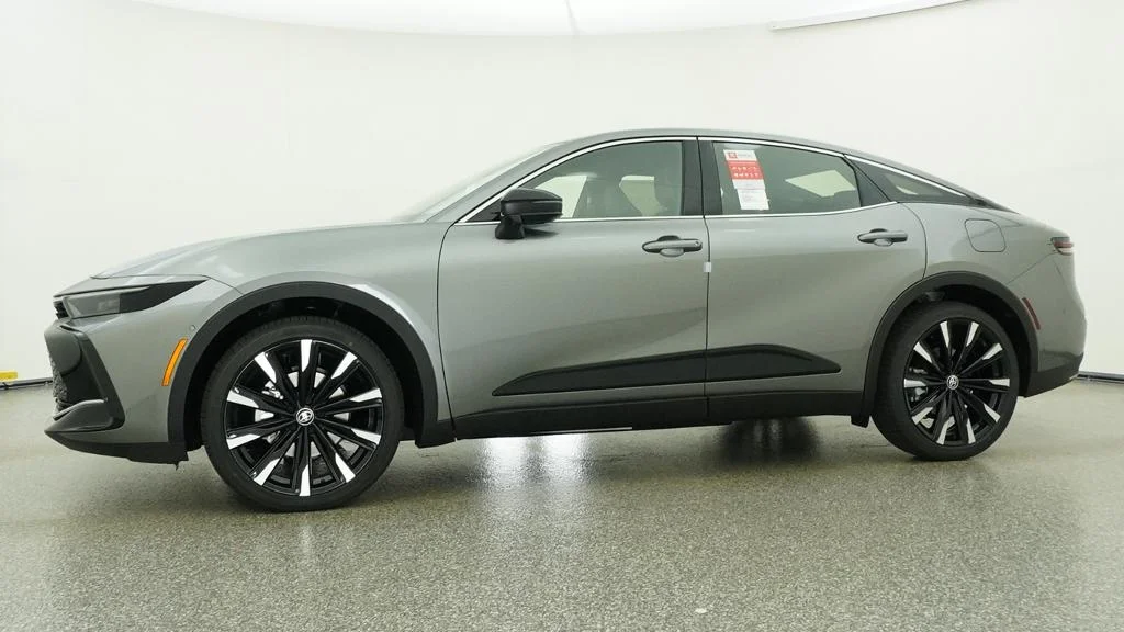 New 2026 Heavy Metal Toyota Platinum image 4