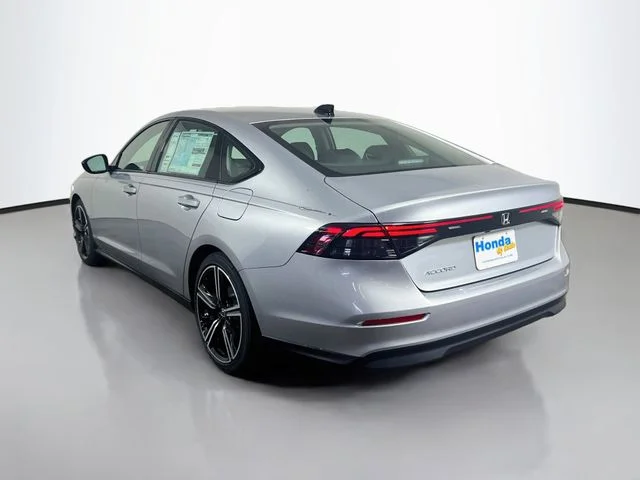 New 2026 Solar Silver Metallic Honda SE image 6