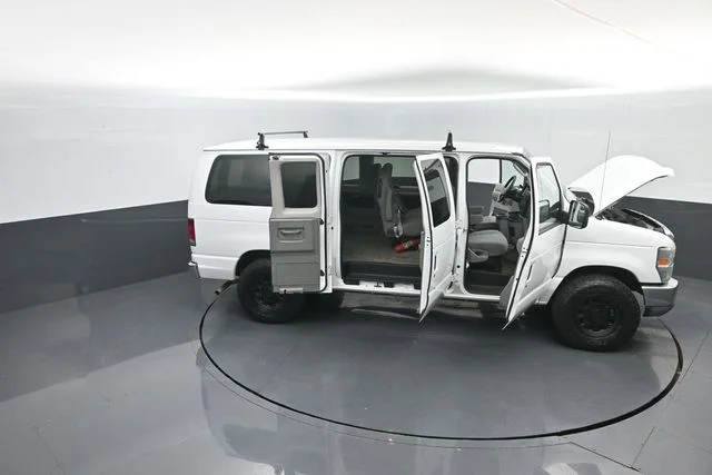 Used 2012 Oxford White Ford XLT image 38