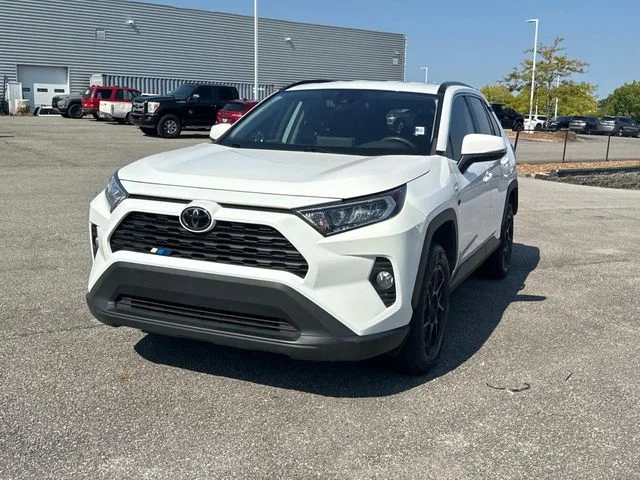 Used 2021 White Toyota XLE image 9