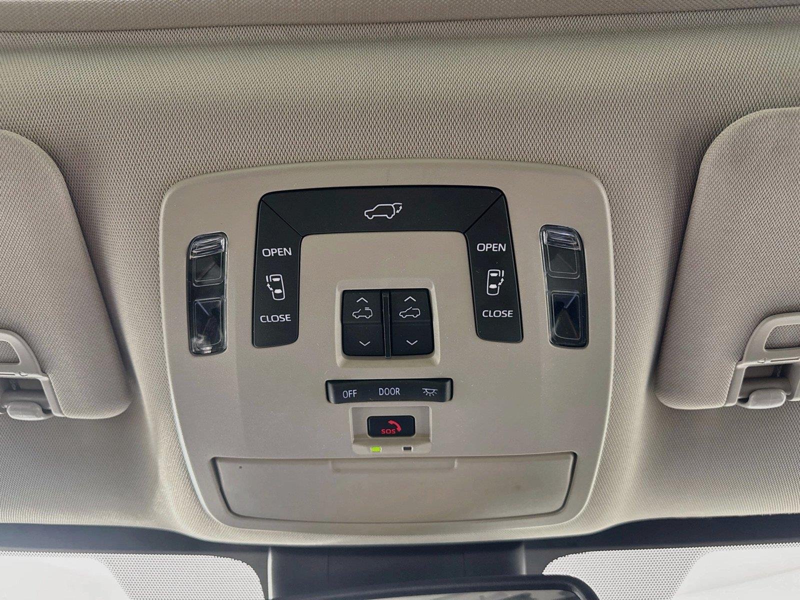 Certified Used 2025 Wind Chill Pearl Toyota XLE 8-Passenger image 24
