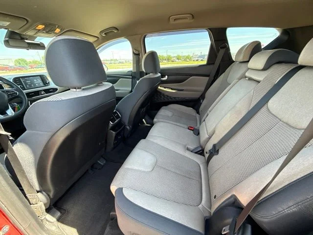 Used 2019 Red Hyundai SE image 26