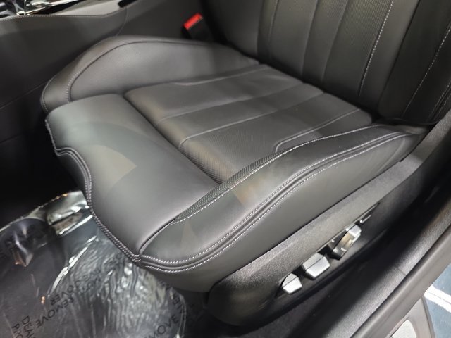 Used 2020 Singapore Gray Metallic BMW Competition image 28