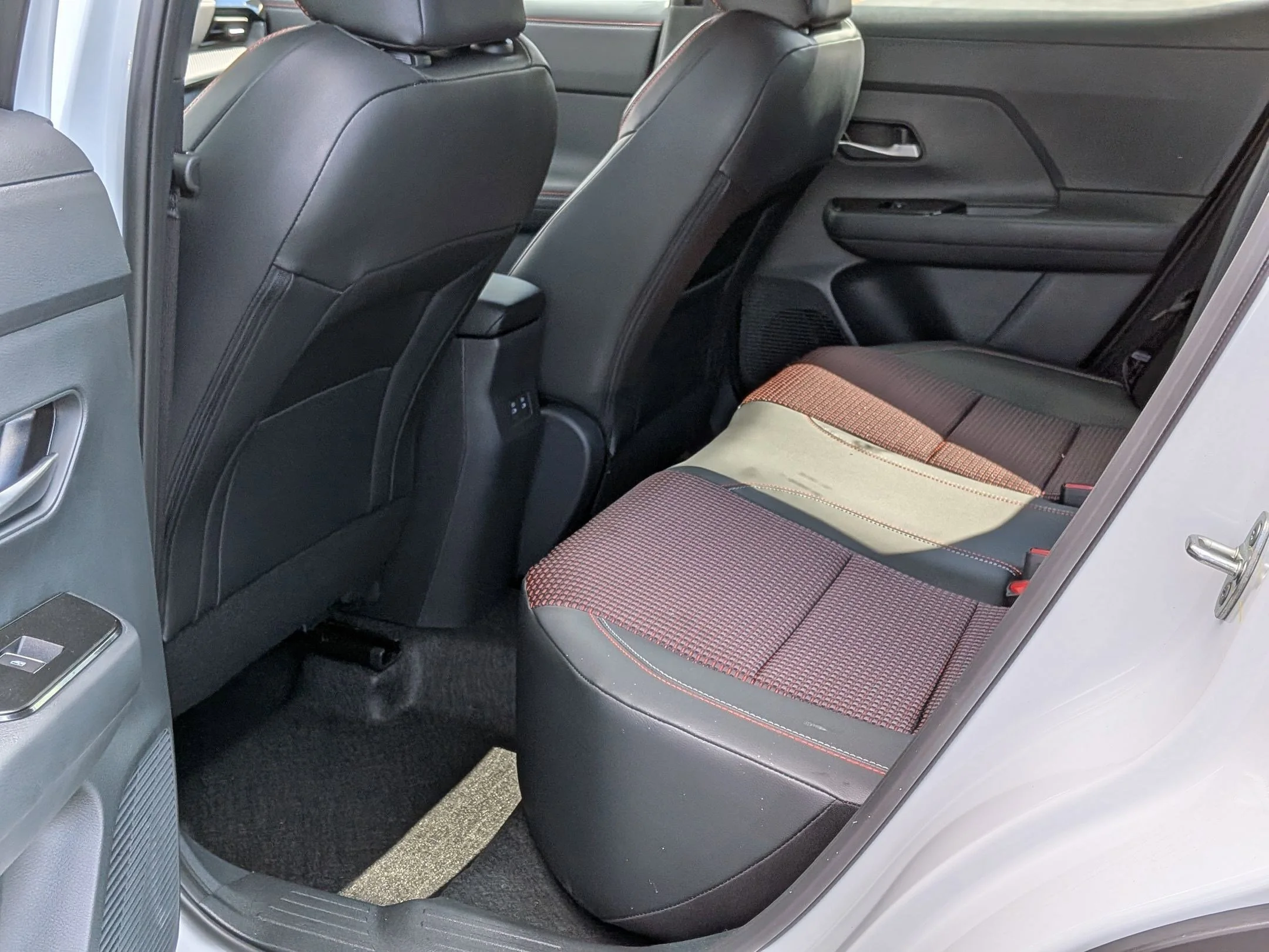 2026 Nissan KICKS SR AWD - Photo 18