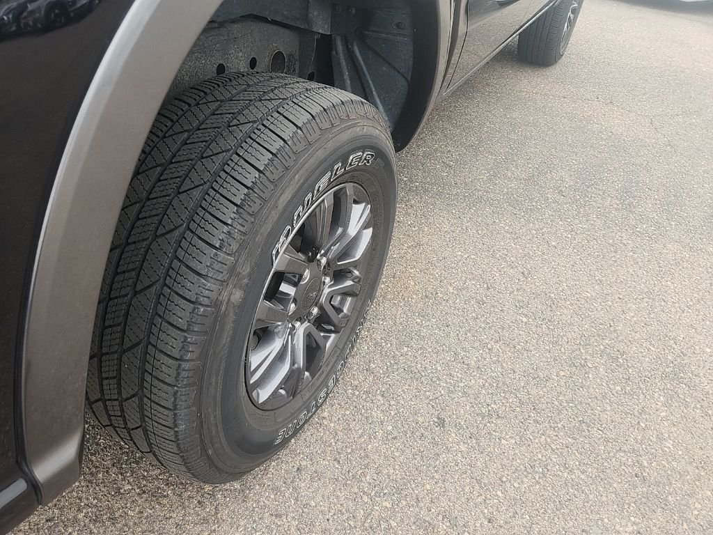 Used 2019 Black Ford XLT image 15