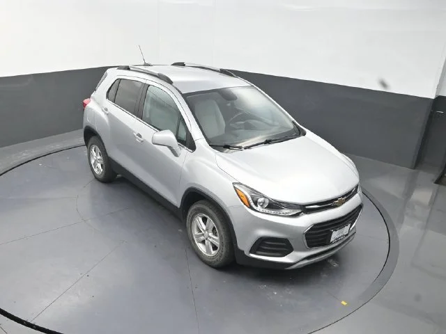 Used 2020 Silver Chevrolet LT image 11