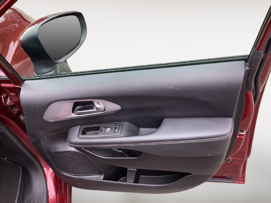 Used 2023 Red Chrysler Touring L image 13