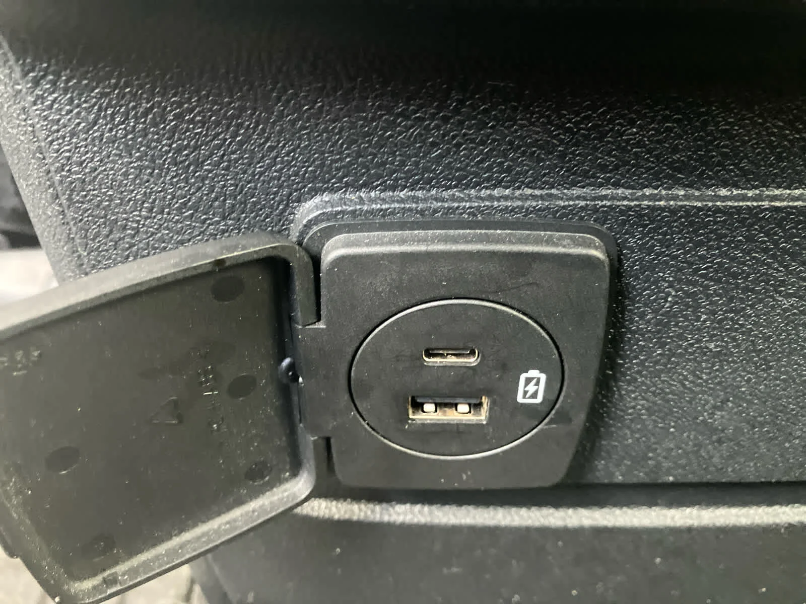 Used 2020 Infinite Black Metallic Lincoln Reserve image 39