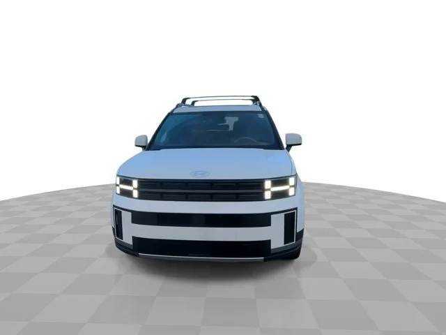 Used 2025 White Hyundai Limited image 3