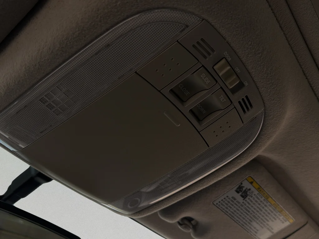 Used 2009 Steel Blue Metallic Pontiac Base image 12