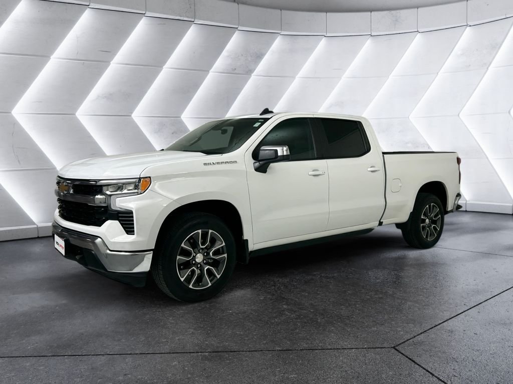 Used 2023 White Chevrolet LT image 3