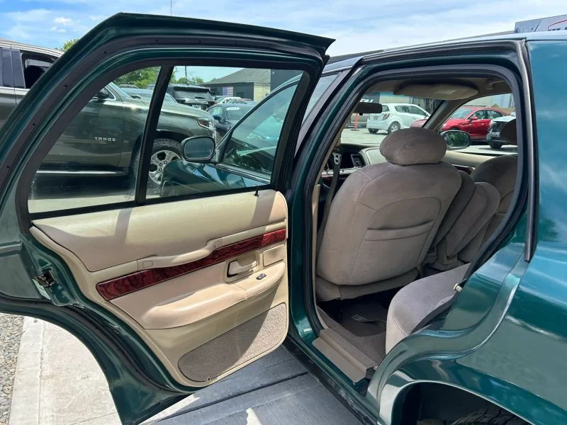 Used 2000 Green Mercury GS Sedan 4D image 29