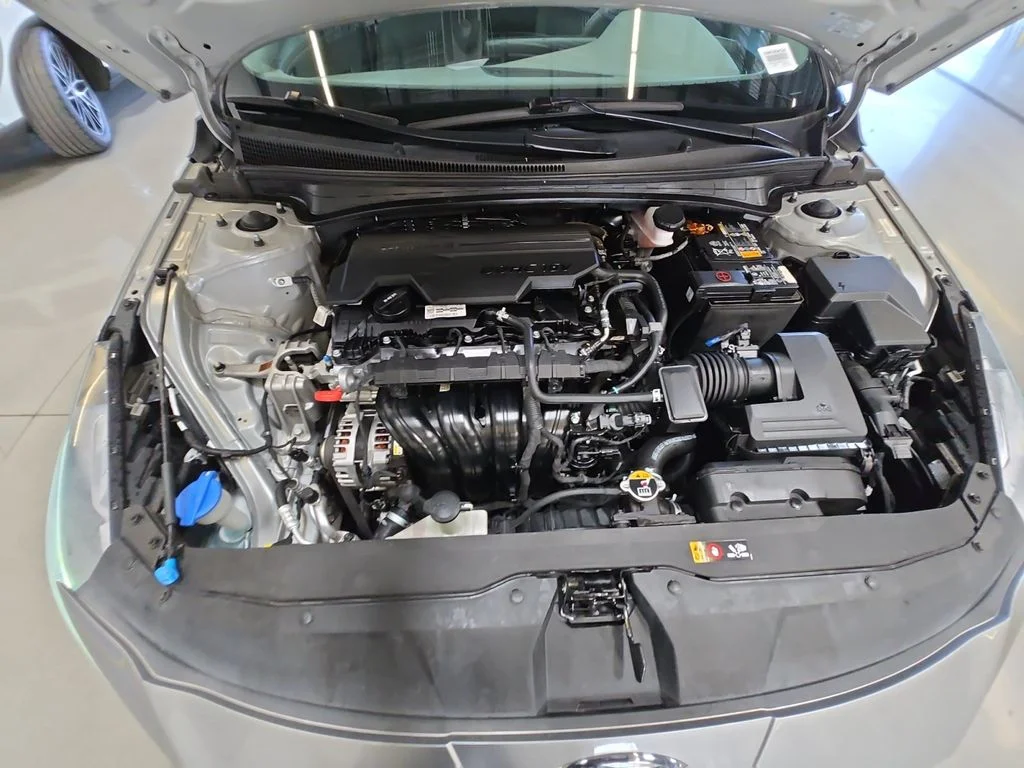 Used 2021 Silver Hyundai SEL image 30