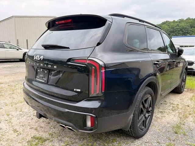 Used 2024 Black Kia EX X-Line image 12