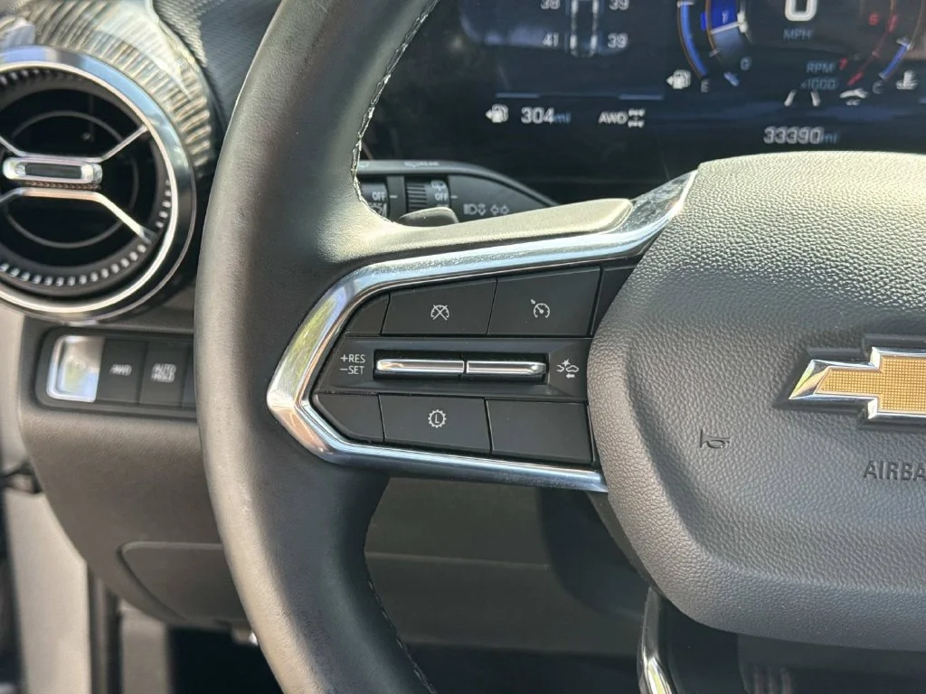 Used 2026 Gray Chevrolet LT image 38