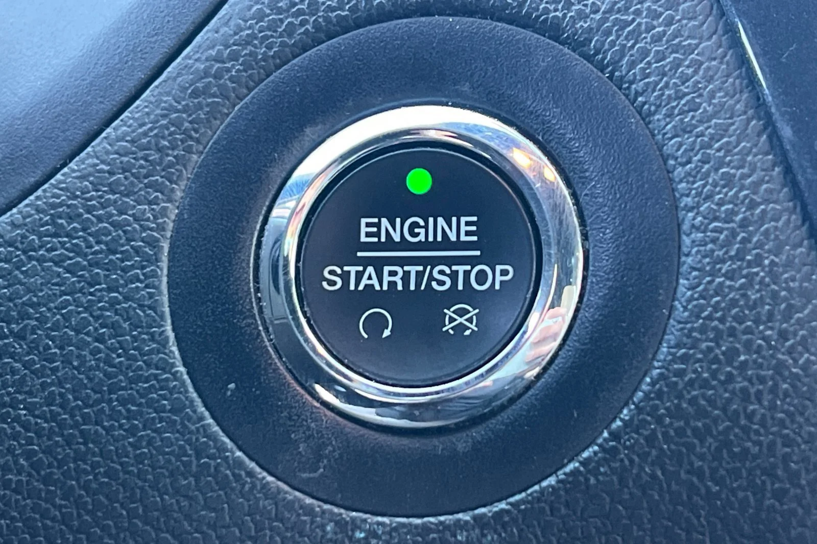 Used 2019 White Ford Limited image 24