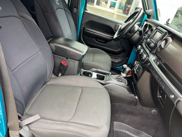 Used 2020  Jeep Unlimited Sport S image 22