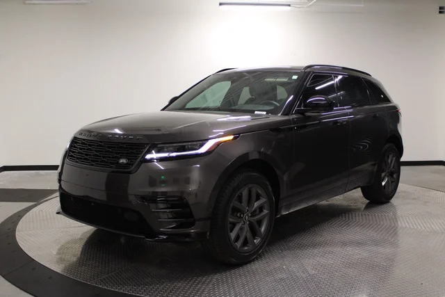 2026 Land Rover Range Rover Velar Dynamic SE
