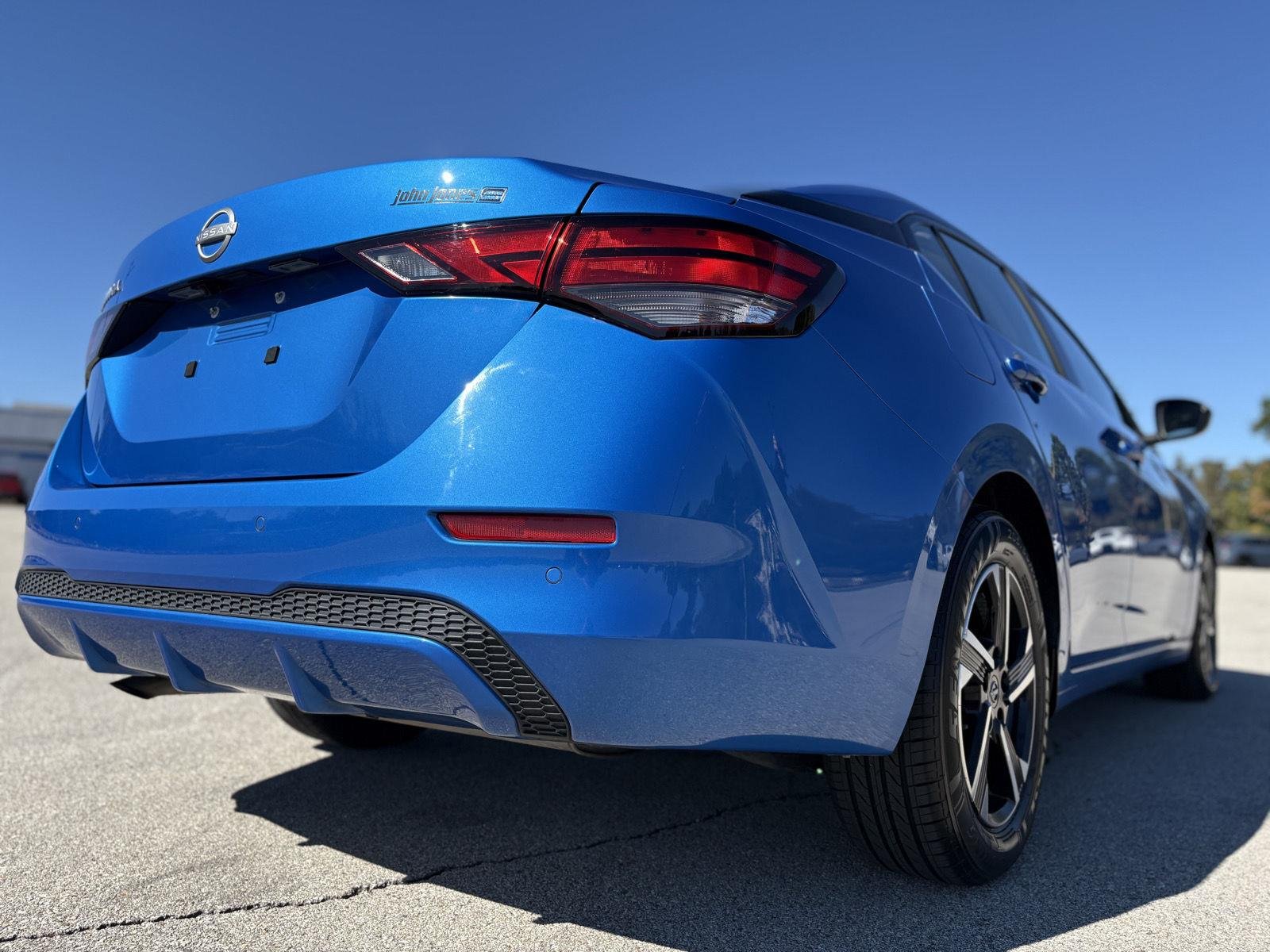 Used 2025 Electric Blue Metallic Nissan SV image 22