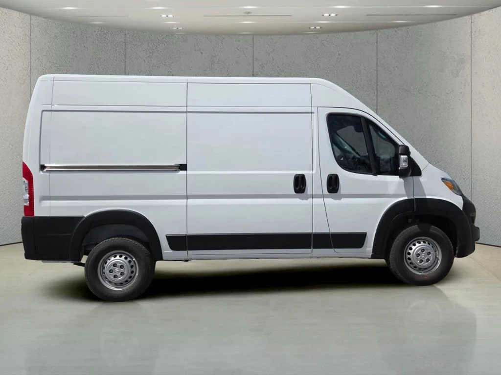 New 2026 Bright White Clear-Coat Exterior Paint RAM Tradesman image 3