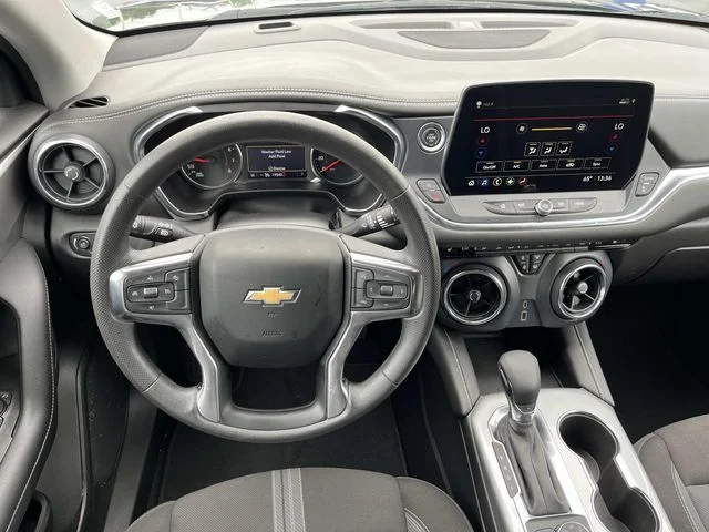 Used 2025 Black Chevrolet LT image 12