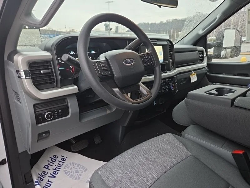 New 2026 Oxford White Ford F-350® XLT image 19
