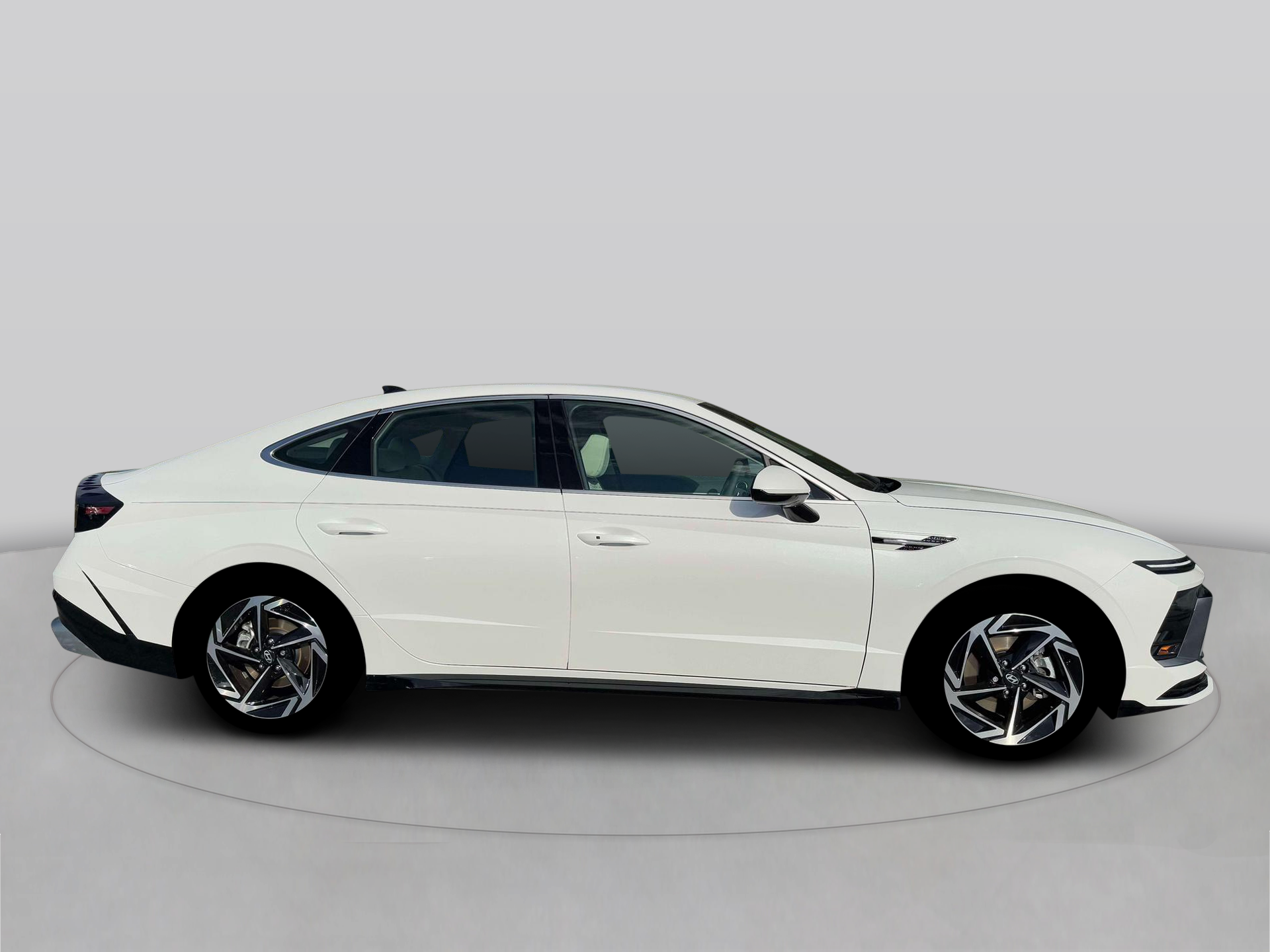 New 2026 White Hyundai SEL Sport image 9