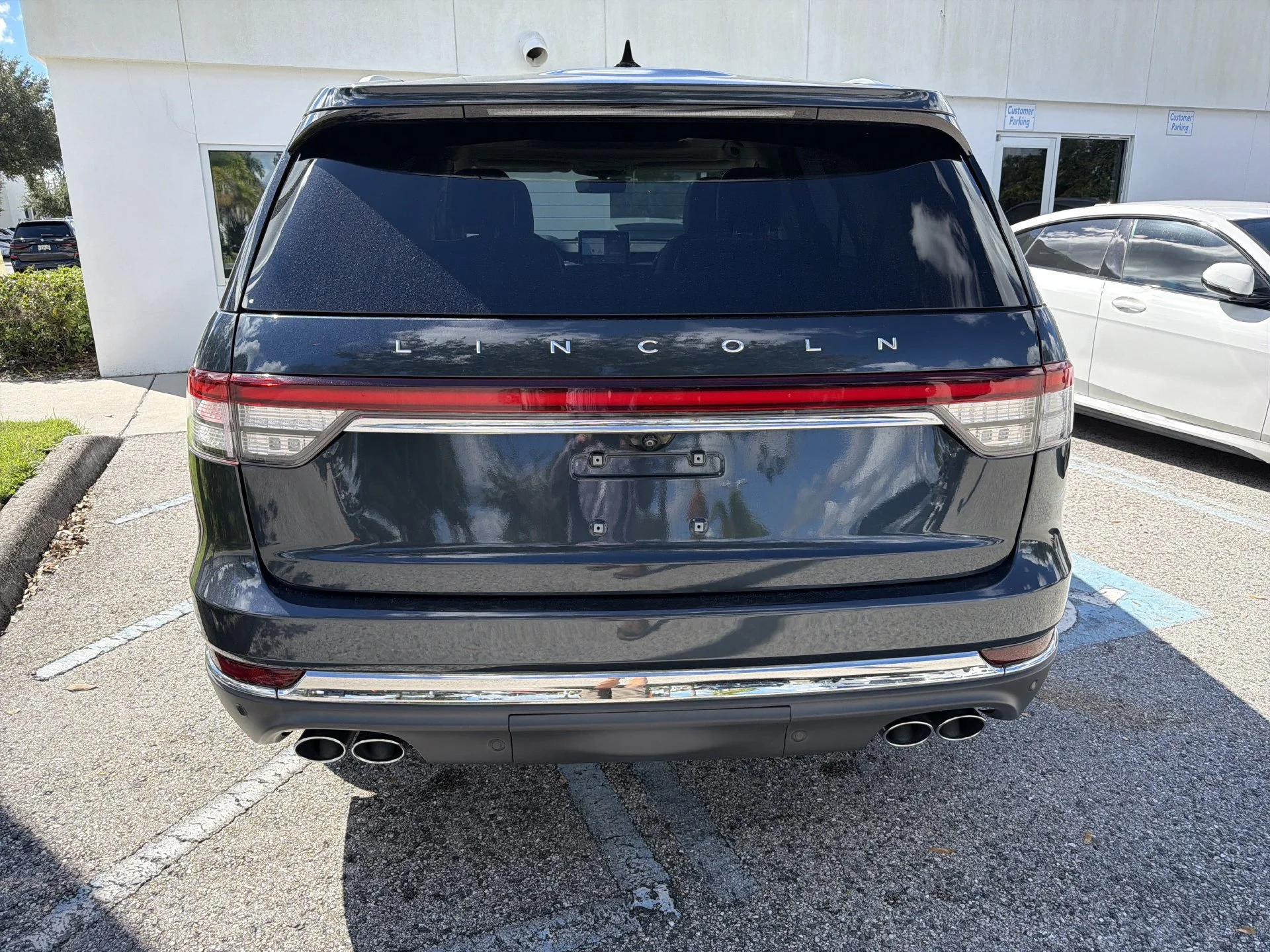 Used 2021 Blue Lincoln Reserve image 38