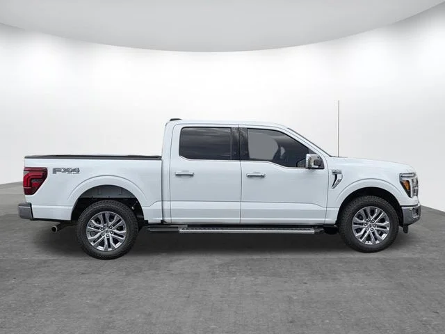 Certified Used 2024 Oxford White Ford Lariat image 3