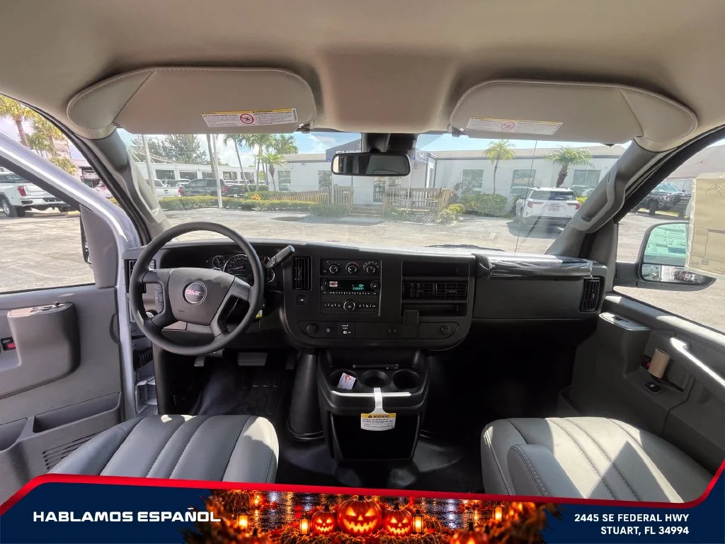 New 2026 Summit White GMC Work Van image 24