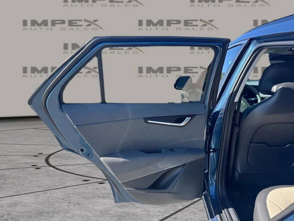 Used 2025 Blue Kia SX image 25