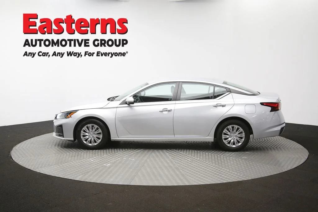Used 2023 Silver Nissan 2.5 S image 58
