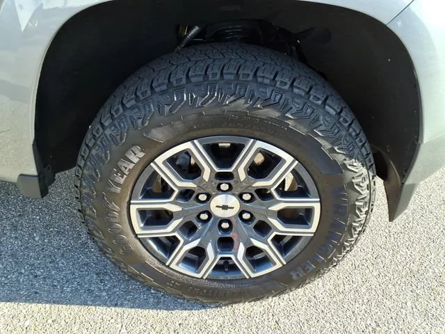 Used 2026 Sterling Gray Metallic Chevrolet Z71 image 11