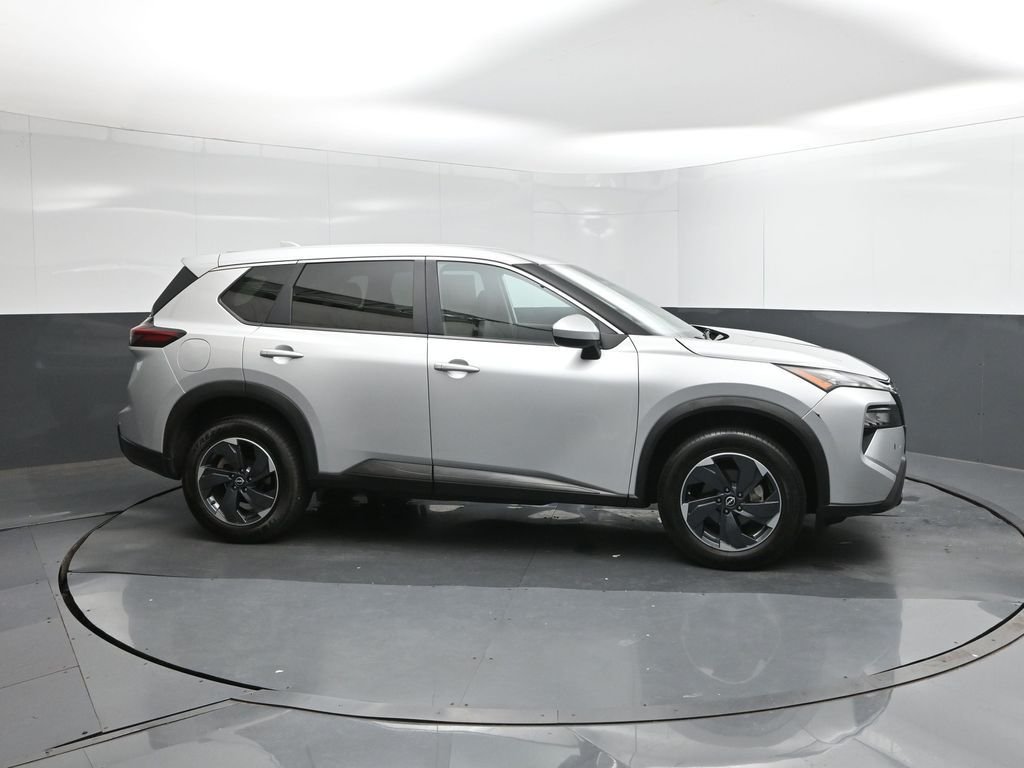 Used 2024 Silver Nissan SV image 11