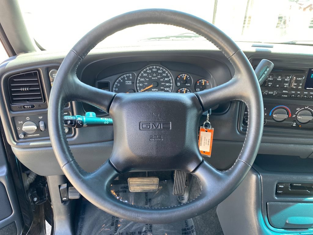 Used 2002 Onyx Black GMC SLE image 14
