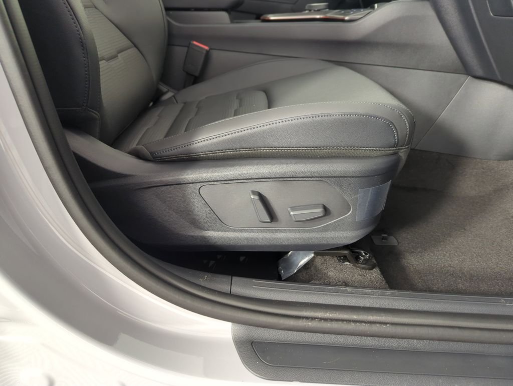 New 2026 Wolf Gray Kia SX-Prestige image 38