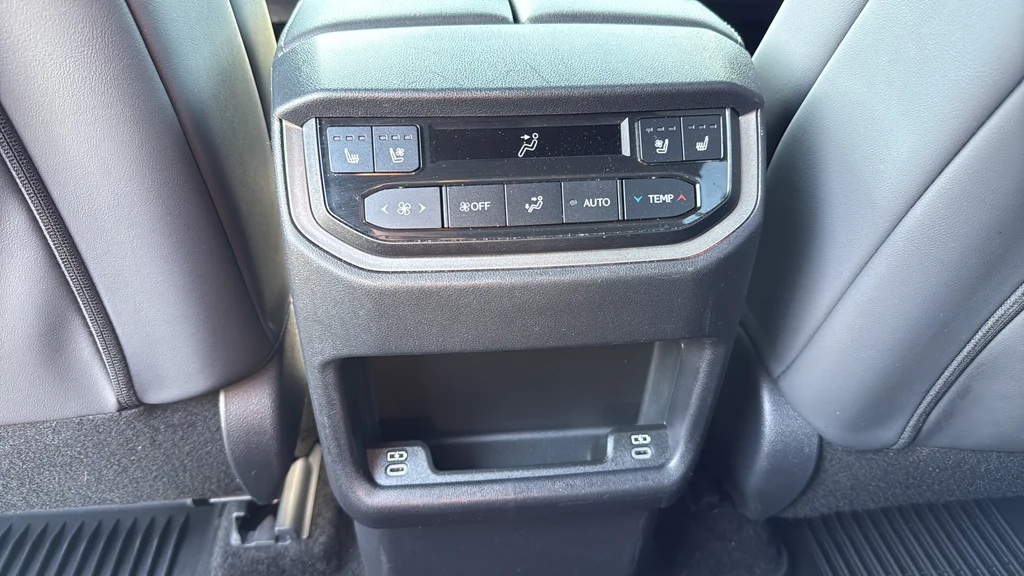 Used 2026  Lexus 500h F SPORT Performance Premium image 19