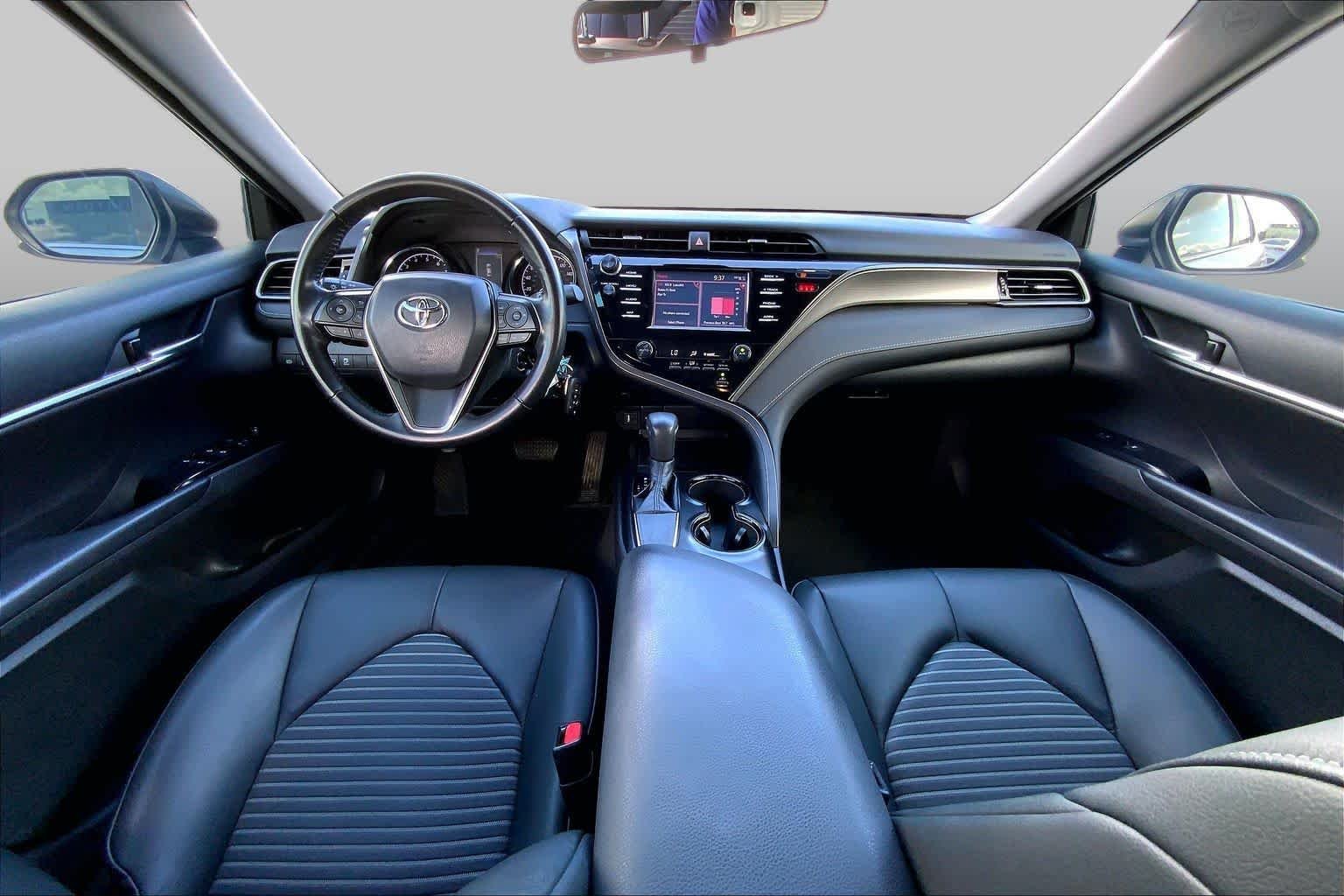 Used 2019 Celestial Silver Metallic Toyota SE image 15