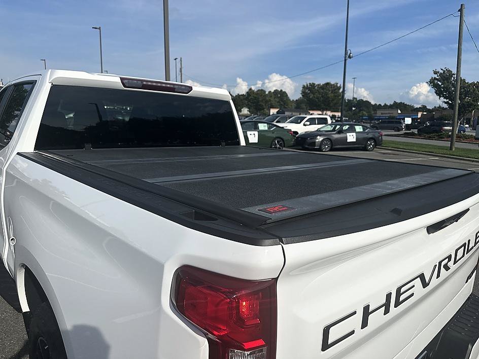 Used 2023 Summit White Chevrolet RST image 23